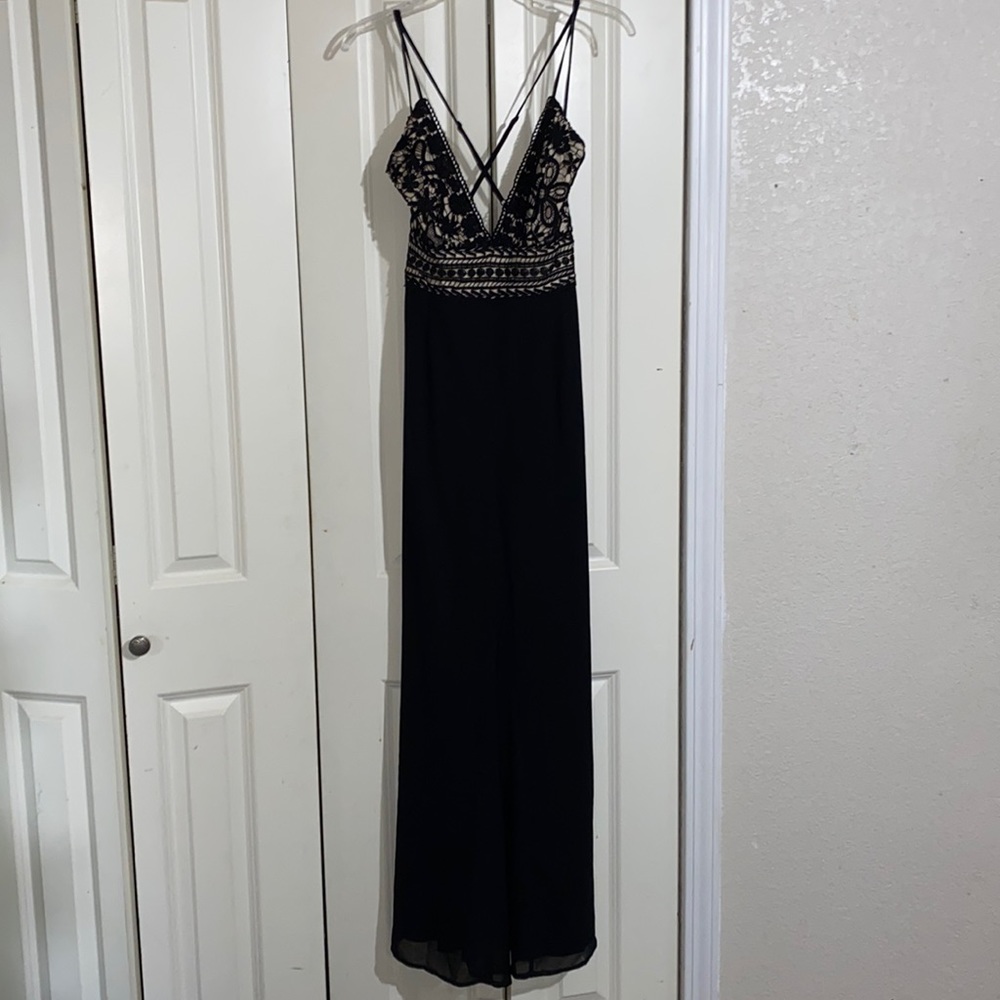 Black flowing jumpsuit with lace top part Windsor